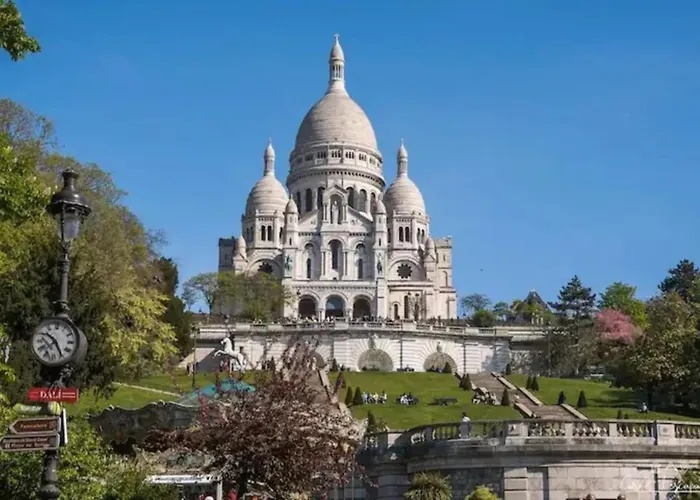 Cocon Parisien - Montmartre & Metro 13 & 14